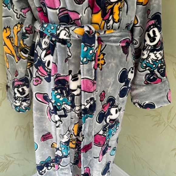 VERA BRADLEY DISNEY HOODED FLEECE ROBE:NWT MICKEY MOUSE FAMILY FUN L/XL - Picture 6 of 15